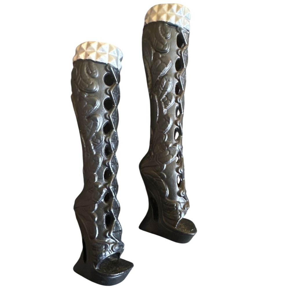 Ever After High Raven Queen Doll Legacy Day Series Knee High Boots shoes